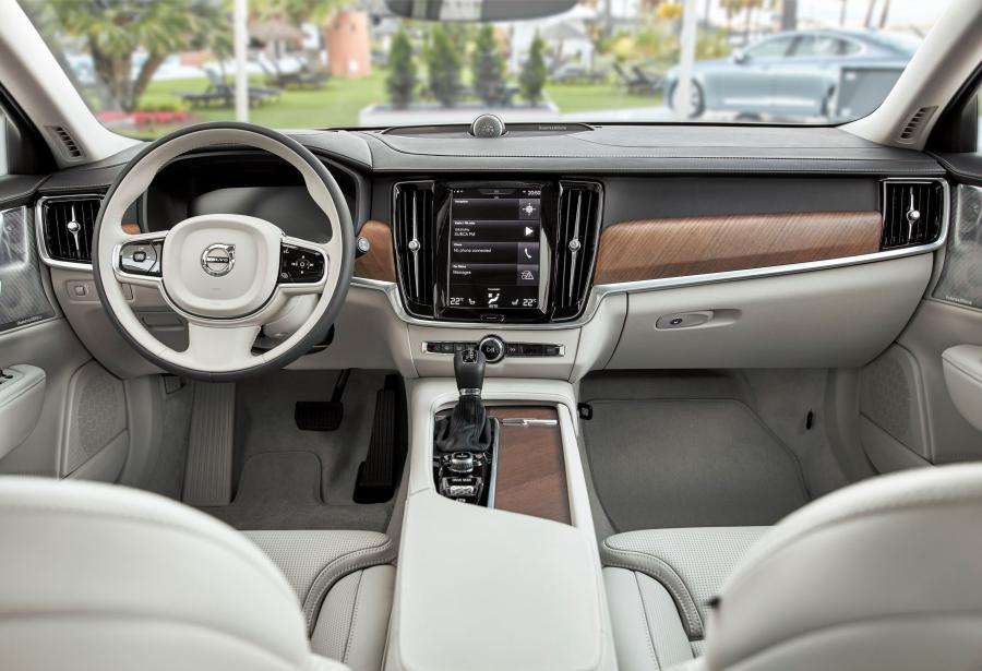  Volvo V90 T6 Inscription 2016 года  (фото 46 из 49)